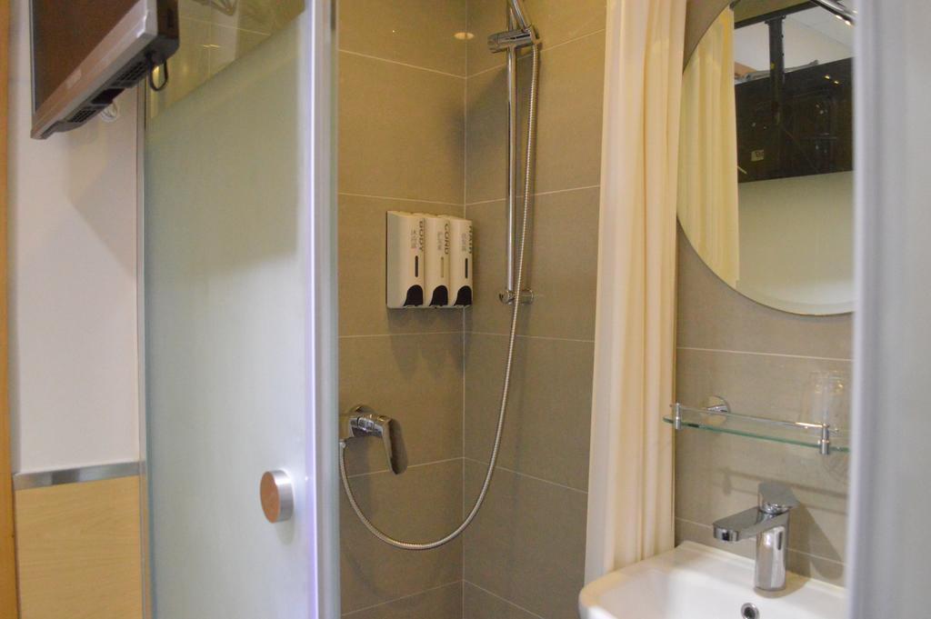 Modern Inn Hongkong Kamer foto