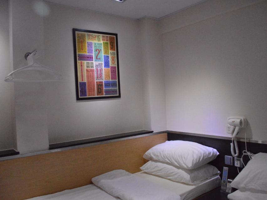 Modern Inn Hongkong Buitenkant foto